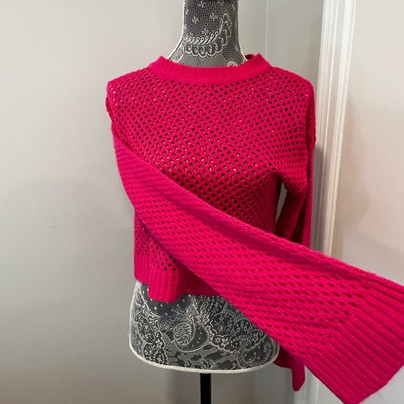 FCT With LOVE Medium Women’s Bright Fluorescent Pink Open Knit Sweater. - Picture 7 of 9